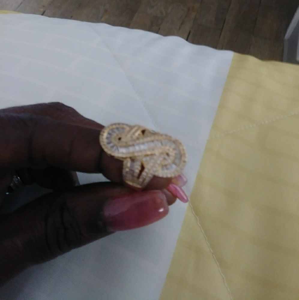 Baguette & Round gold tone ring